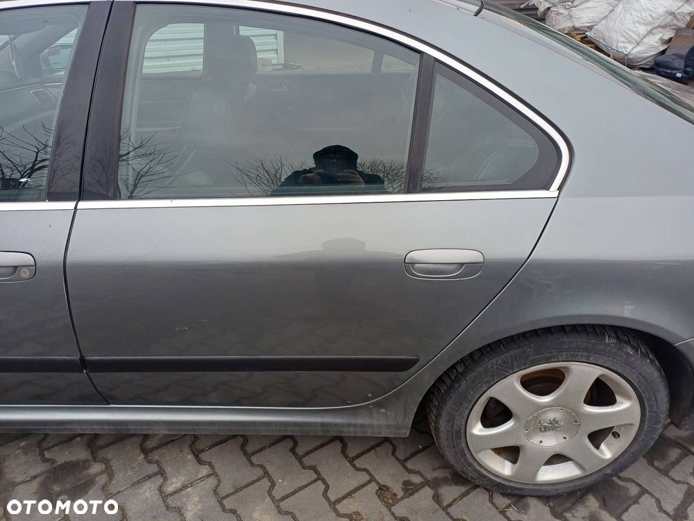 DRZWI KOMPLETNE LEWY TYŁ PEUGEOT 607 I EZDC - 1