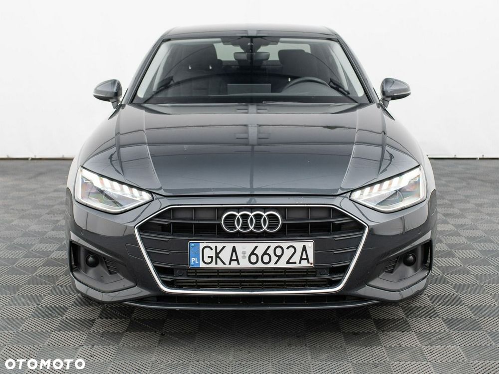 Audi A4 Limousine - 8