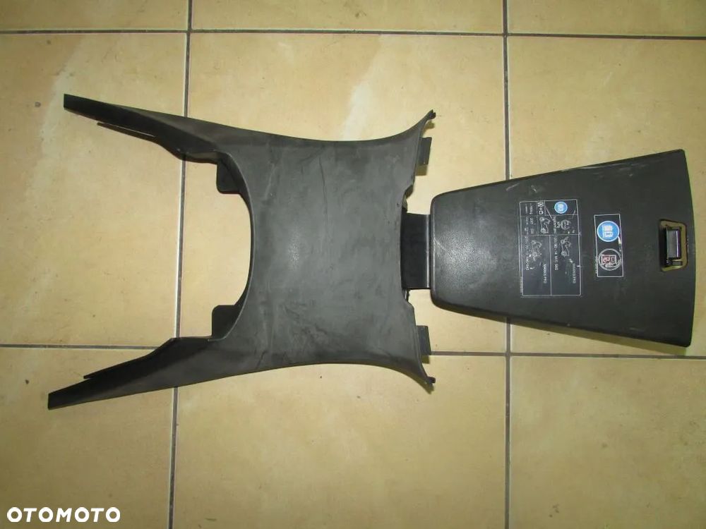 Kawasaki J300 klapka wlewu paliwa - 1
