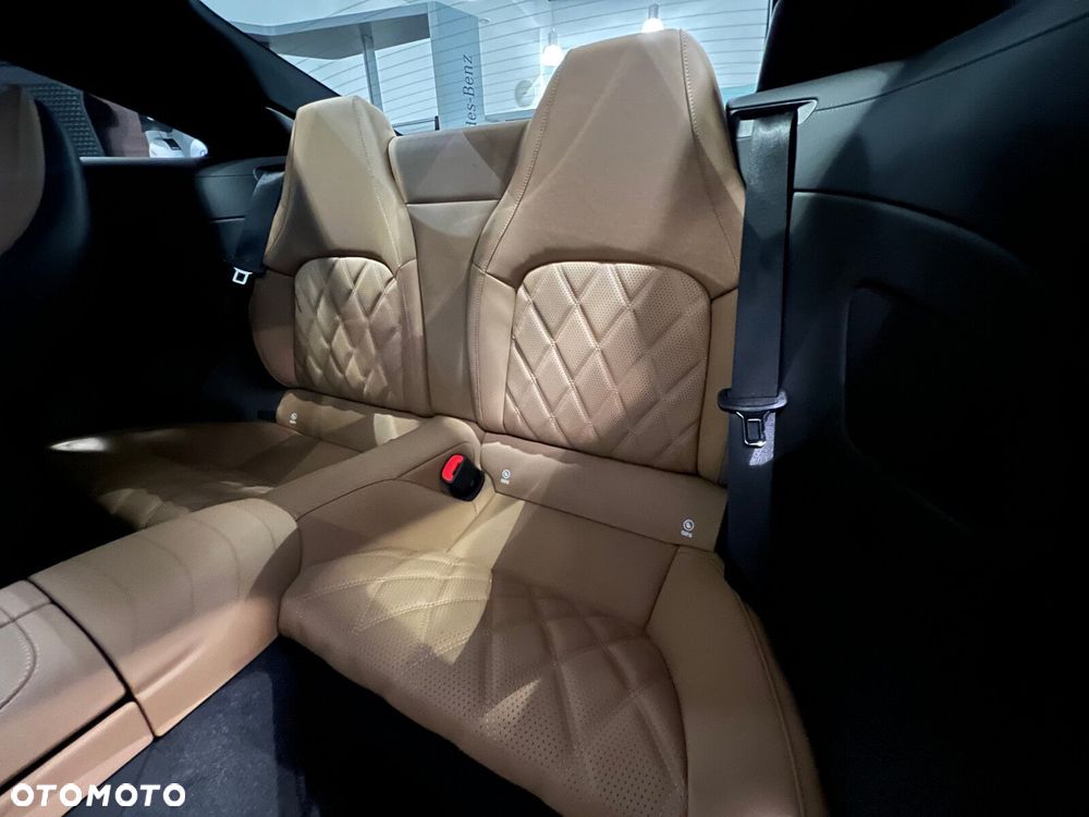 Mercedes-Benz AMG GT 63 4MATIC+ - 10