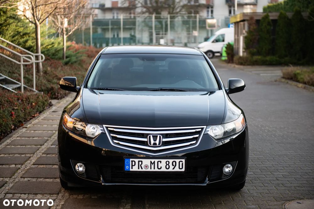 Honda Accord 2.0 Executive - 1