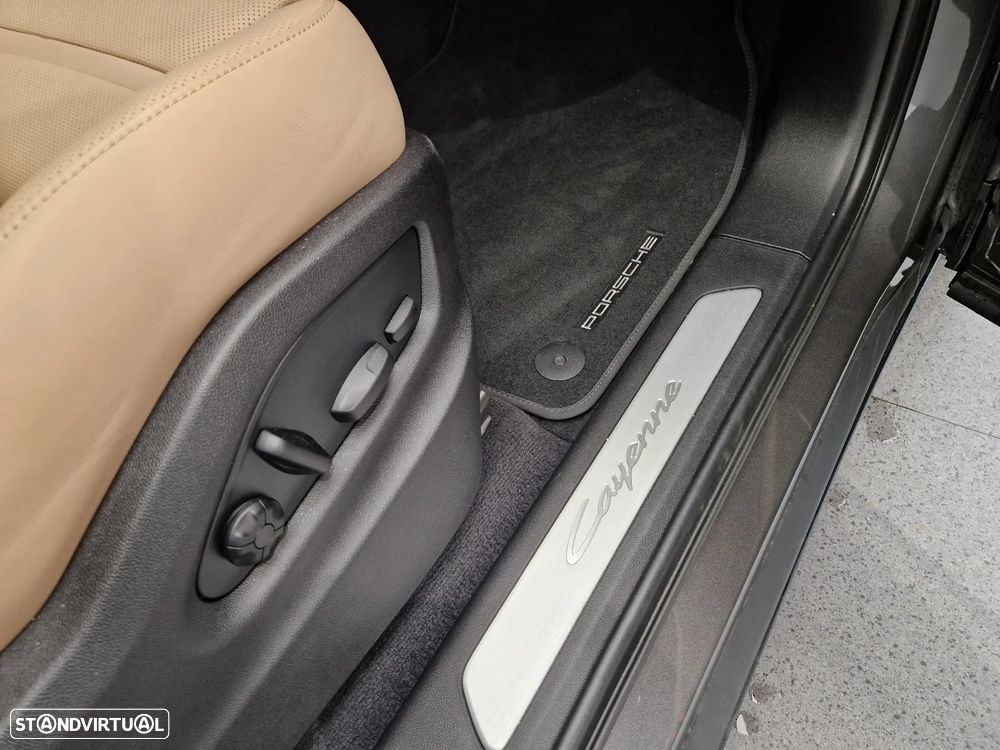 Porsche Cayenne E-Hybrid - 29