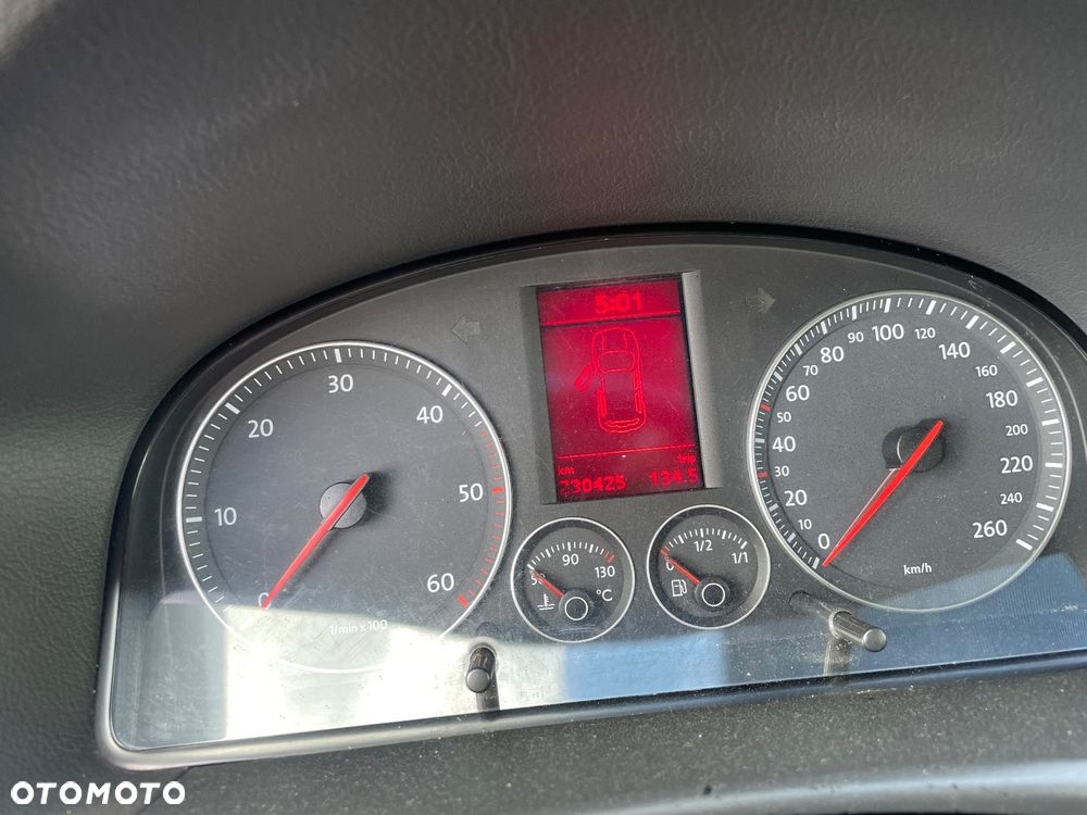 Volkswagen Touran 1.9 TDI DPF Trendline - 10