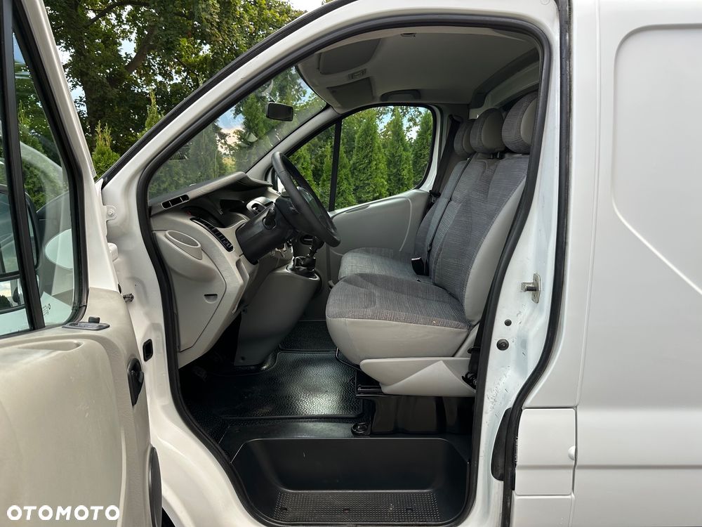 Renault Trafic - 10