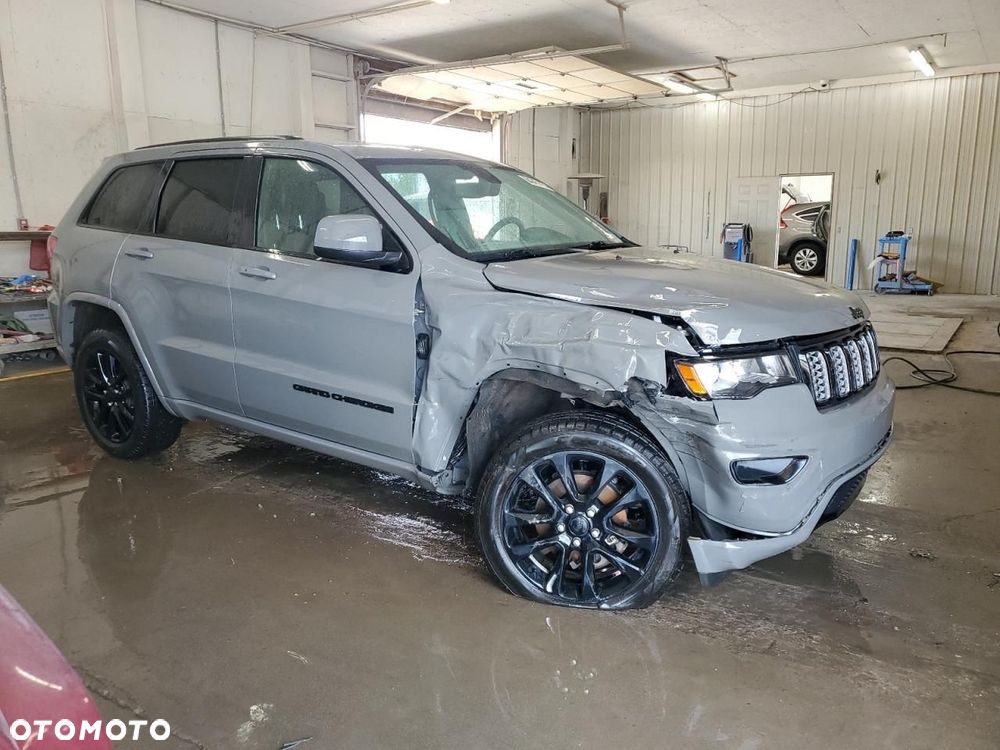 Jeep Grand Cherokee 3.6 V6 Laredo - 23