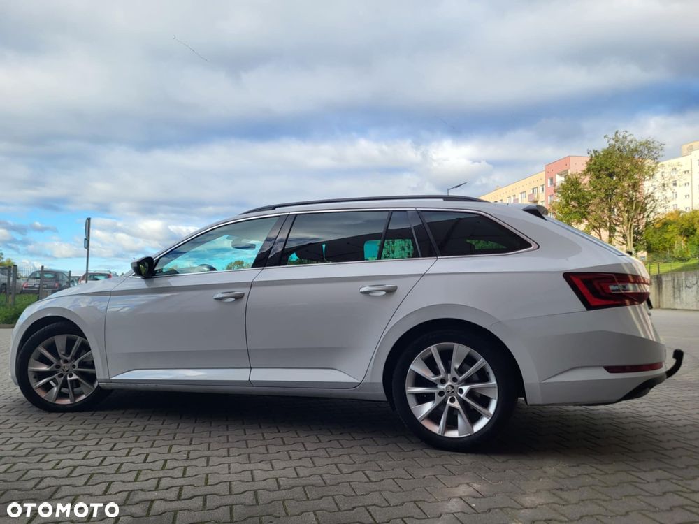 Skoda Superb 2.0 TDI Active DSG - 20