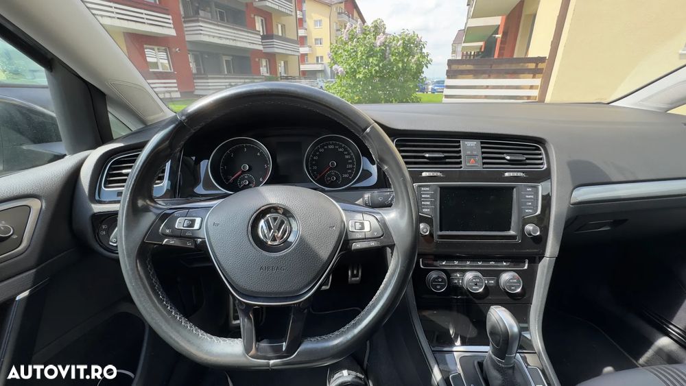Volkswagen Golf 1.6 TDI BlueMotion Technology DSG Allstar - 11