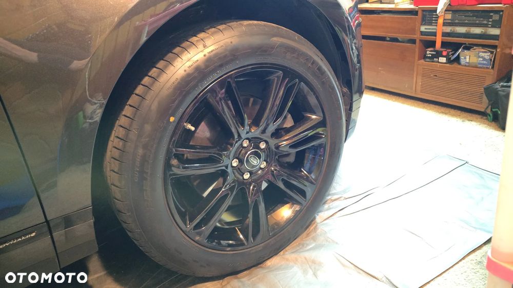 Land Rover Range Rover Evoque 2.0 D200 mHEV R-Dynamic SE - 9