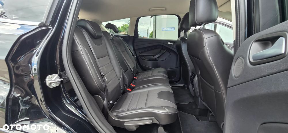 Ford Kuga 2.0 TDCi 4x4 Titanium - 36