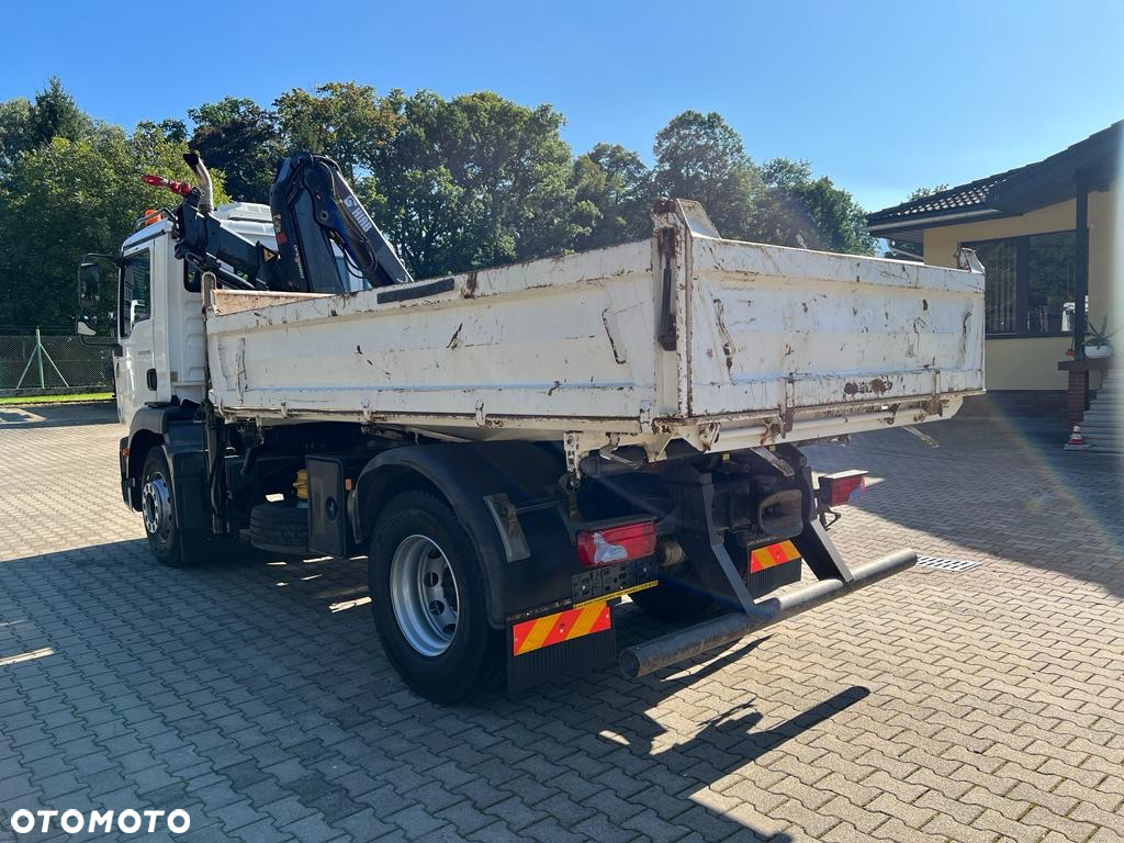 MAN 18.240 TGM wywrotka 3-str. z HDS HIAB 099, manual - 8