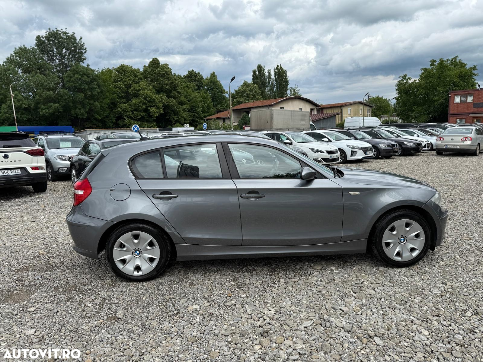 BMW Seria 1 116i - 4