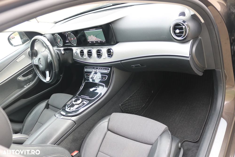 Mercedes-Benz E 220 d 4Matic 9G-TRONIC Avantgarde - 21