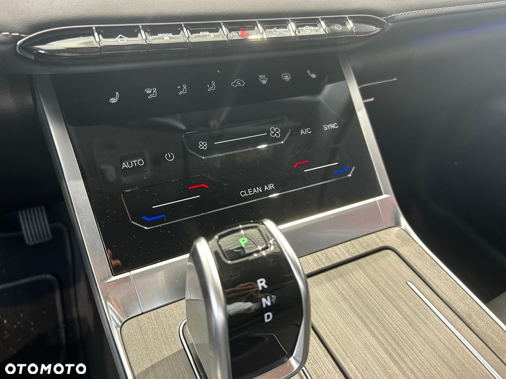 Chery Tiggo 4 1.5 T-GDI HEV Prestige DHT - 17