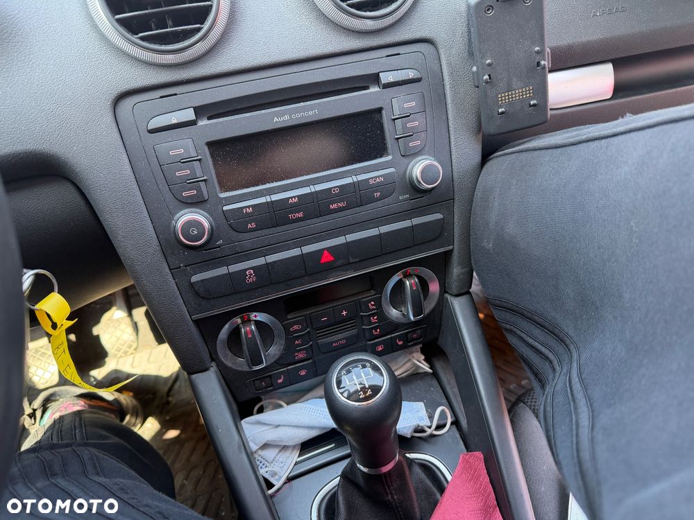 Audi A3 Sportback 1.6 Ambiente - 12