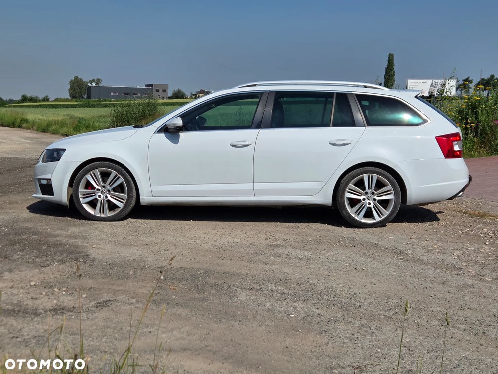 Skoda Octavia 2.0 TDI 4x4 DSG RS - 8