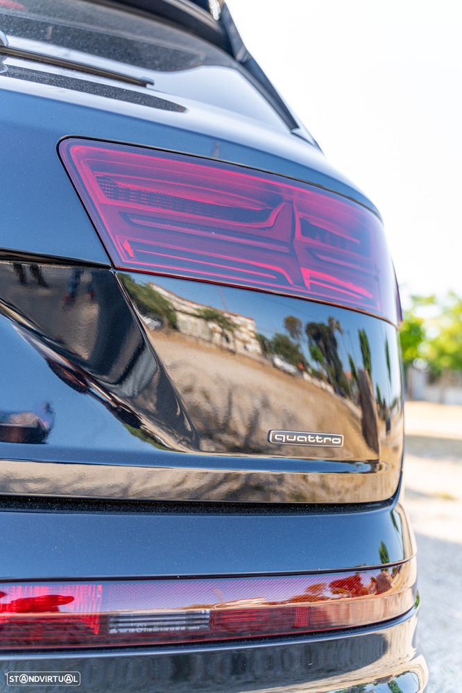 Audi Q7 3.0 TDI E-tron quattro S-line Tiptronic - 10