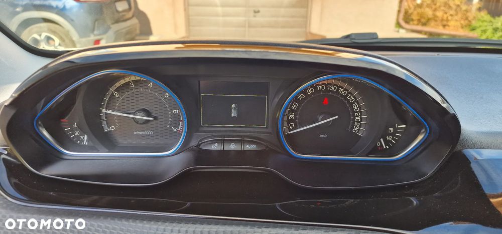 Peugeot 2008 PureTech 110 Stop&Start Allure - 20