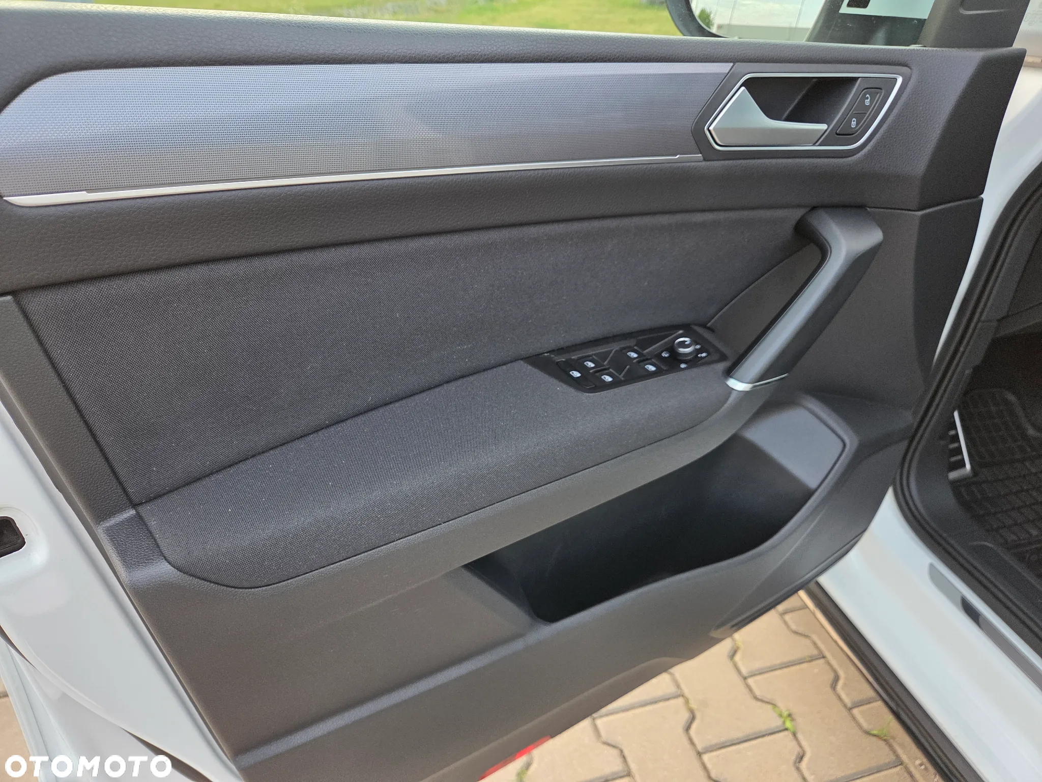 Volkswagen Touran 1.8 TSI BMT Highline DSG - 12