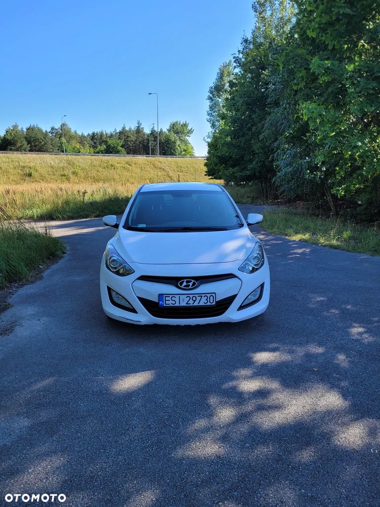 Hyundai i30 blue 1.6 CRDi Classic - 5