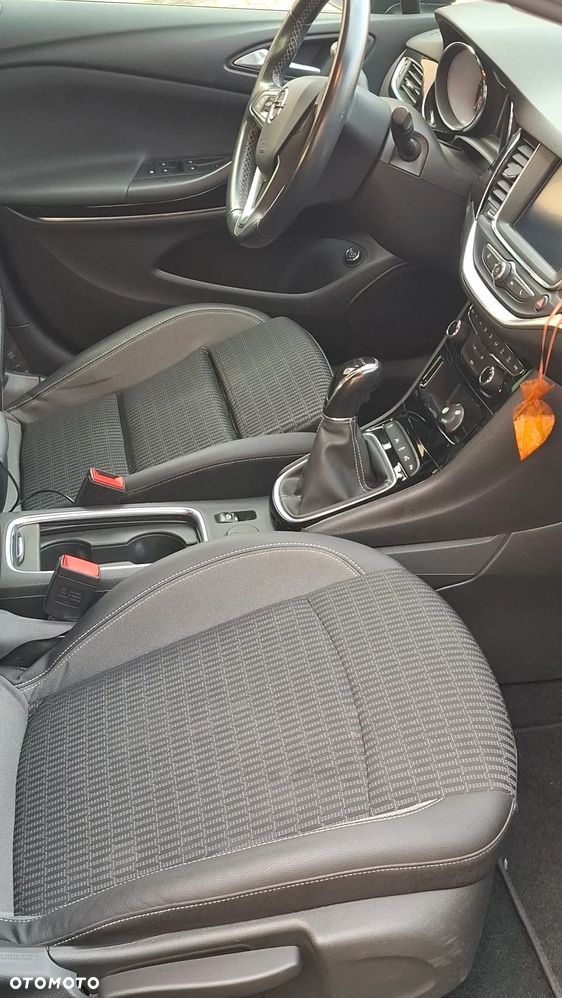 Opel Astra 1.2 Turbo Start/Stop Sports Tourer - 10