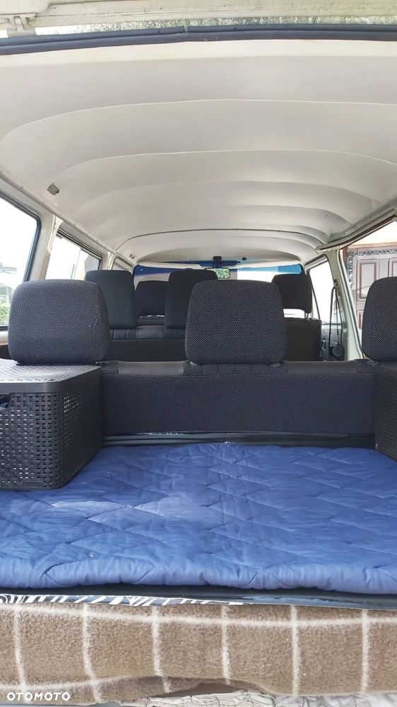 Volkswagen Transporter - 11