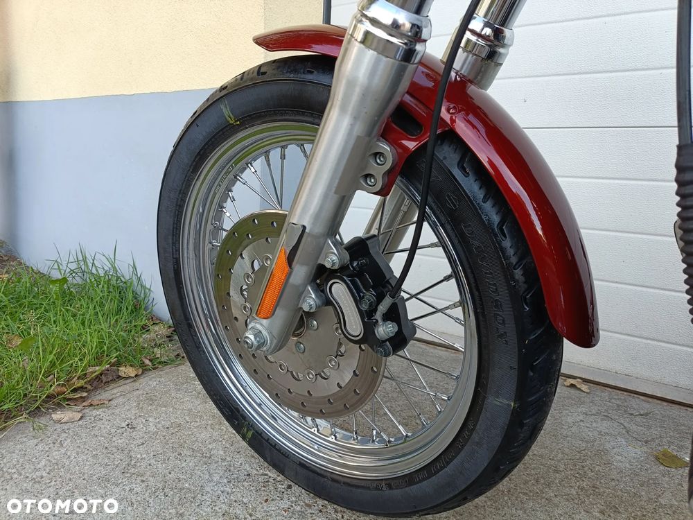 Harley-Davidson Dyna Super Glide - 34