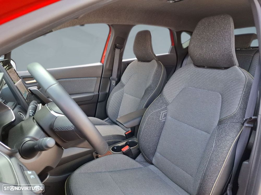 Renault Captur 1.0 TCe Techno Bi-Fuel - 11