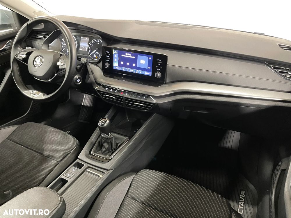 Skoda Octavia 2.0 TDI Ambition - 8