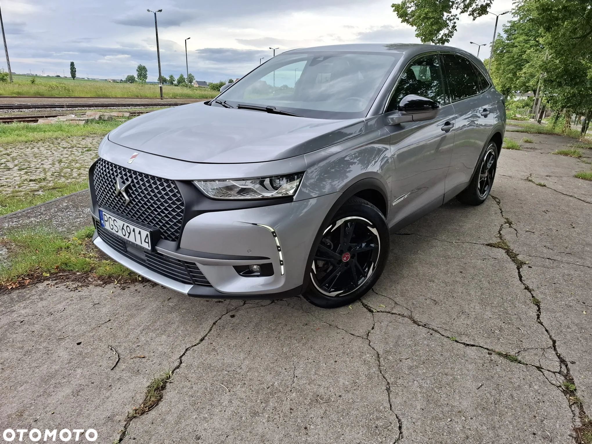 DS Automobiles DS 7 Crossback 1.6 PureTech Performance Line + - 1