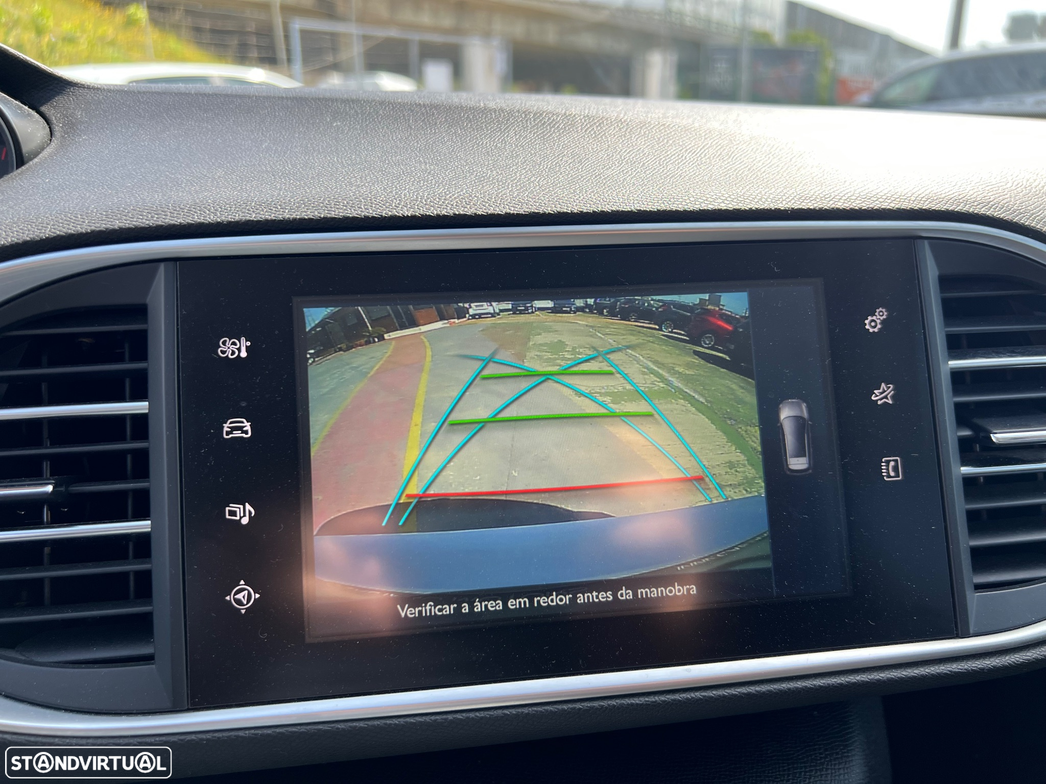 Peugeot 308 SW 1.6 BlueHDi Style - 18