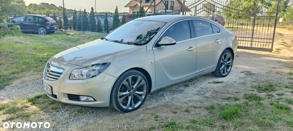 Opel Insignia 2.0 T Cosmo - 11