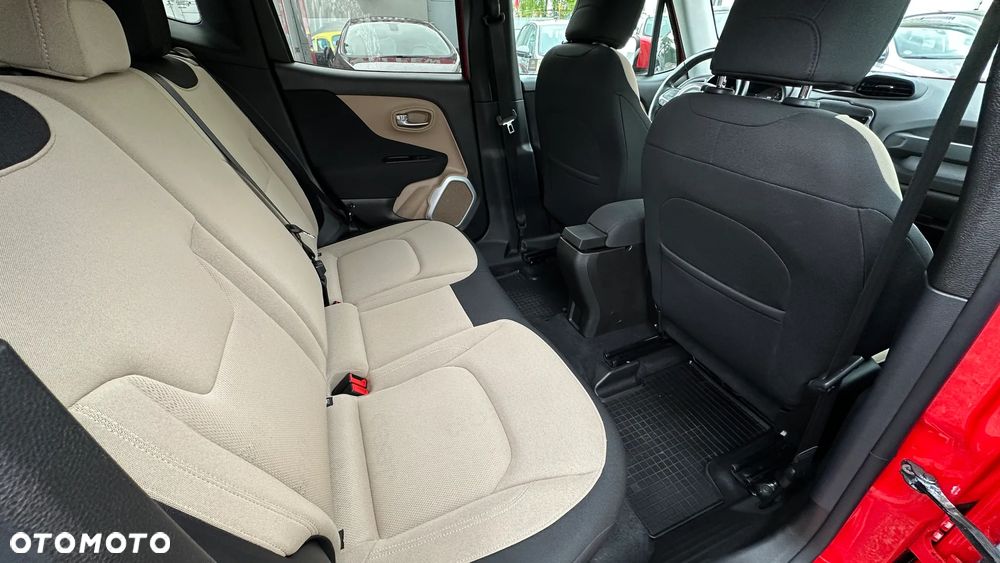 Jeep Renegade - 26