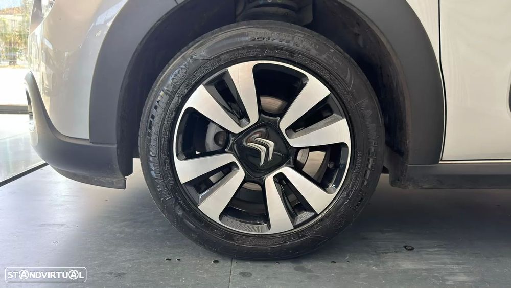 Citroën C3 1.2 PureTech Shine - 15