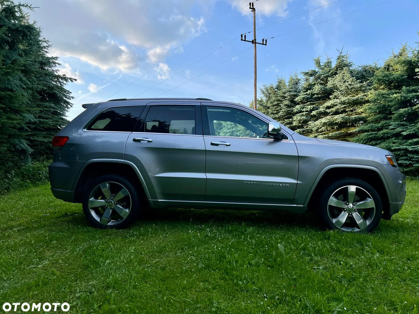 Jeep Grand Cherokee 5.7 V8 HEMI 4WD Automatik Overland - 32