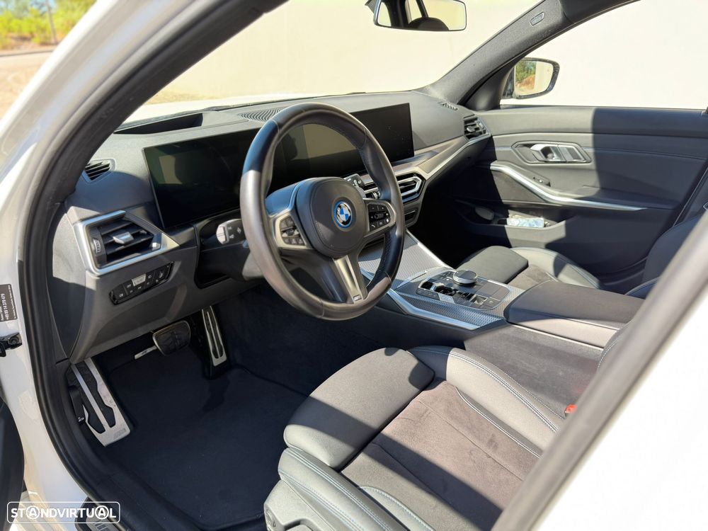 BMW 320 e Pack Desportivo M Auto - 13