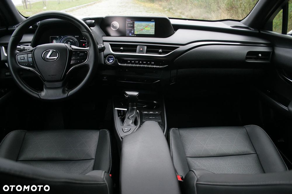 Lexus UX 250h Prestige 2WD - 17