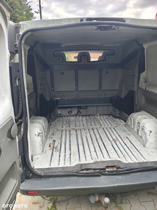 Renault Trafic - 8
