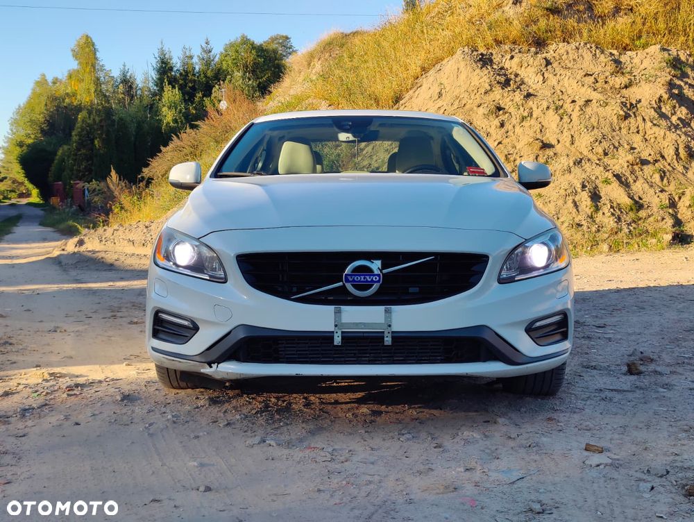 Volvo S60 T5 Geartronic RDesign - 2