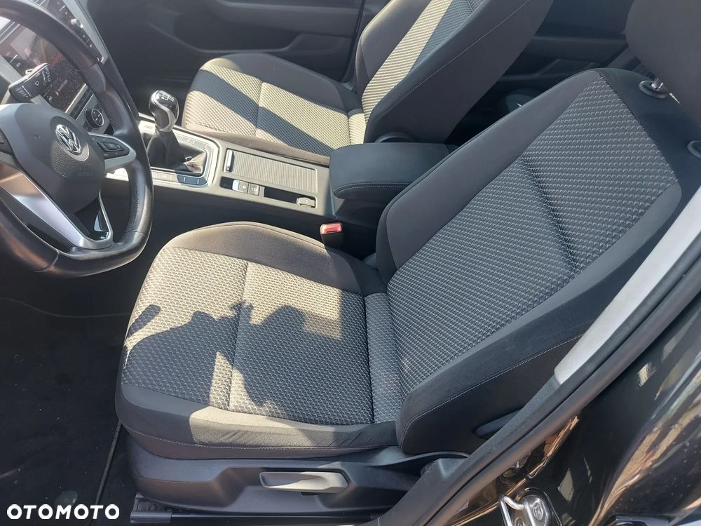 Volkswagen Passat 2.0 TDI EVO Business - 5