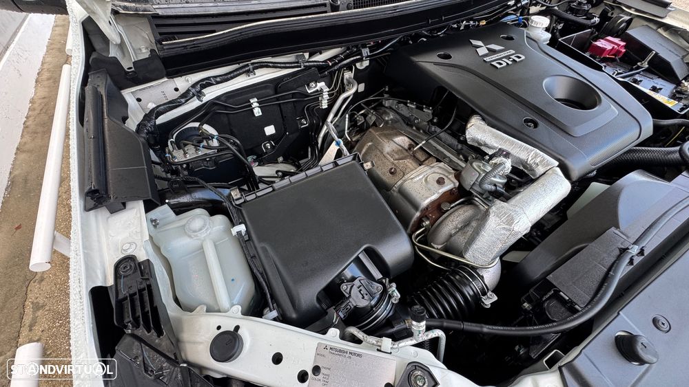 Mitsubishi L-200 Cabine dupla 2WD - 30