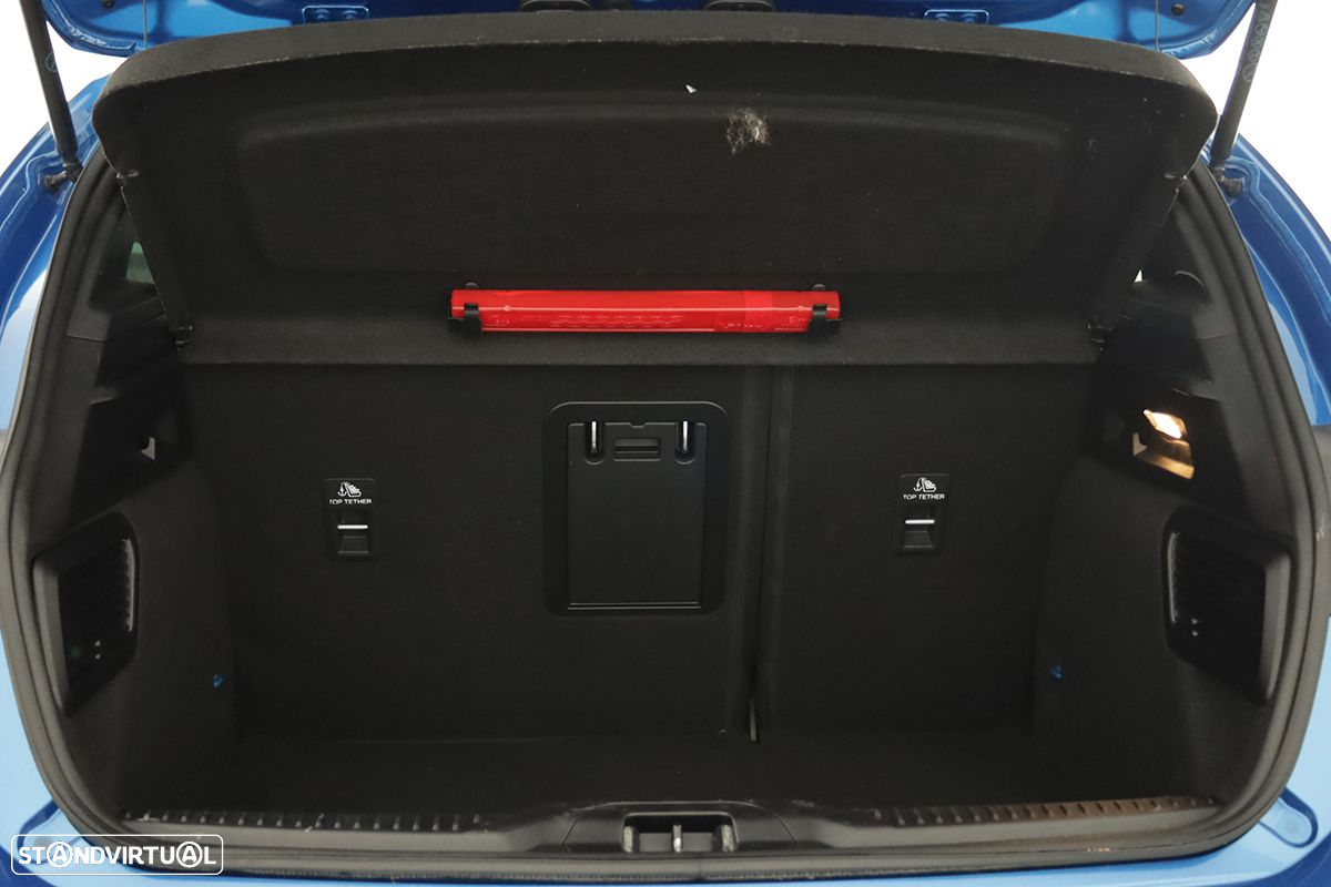 Ford Focus - 23