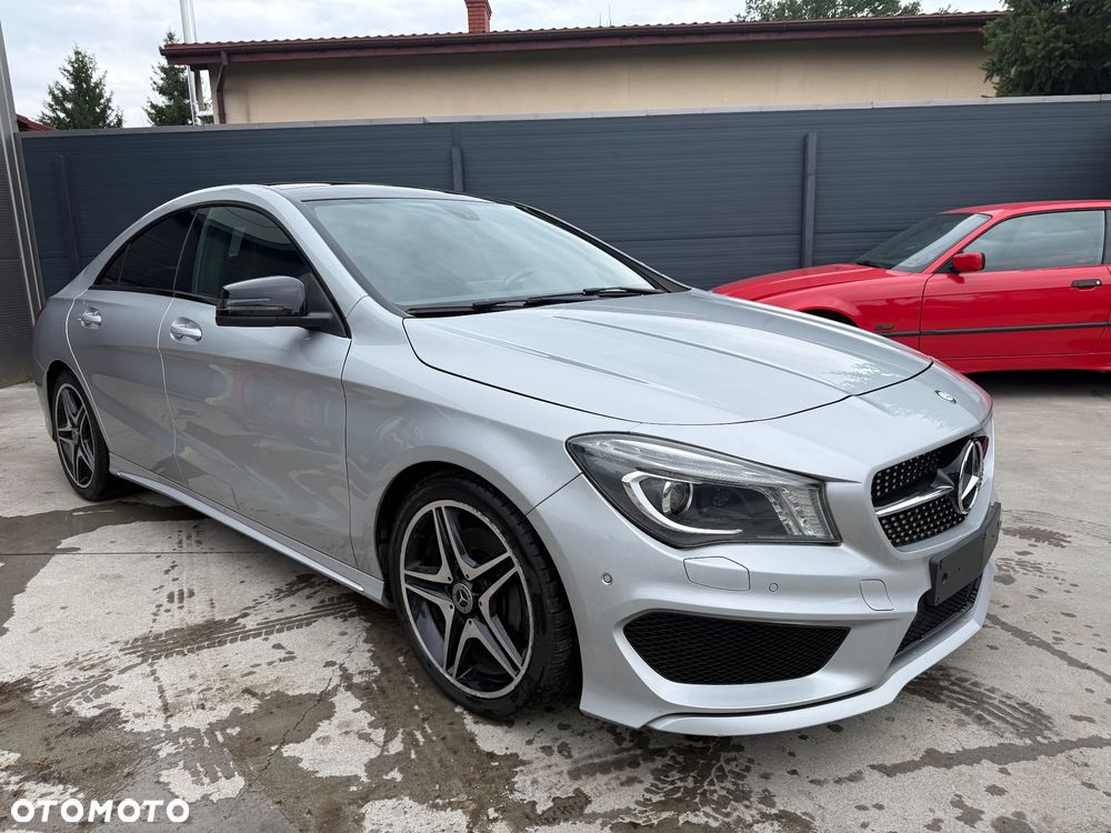 Mercedes-Benz CLA 220 CDI 7G-DCT AMG Line - 10