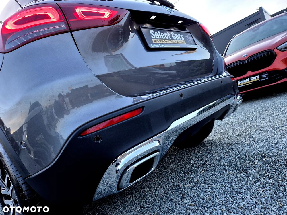 Mercedes-Benz GLA - 27