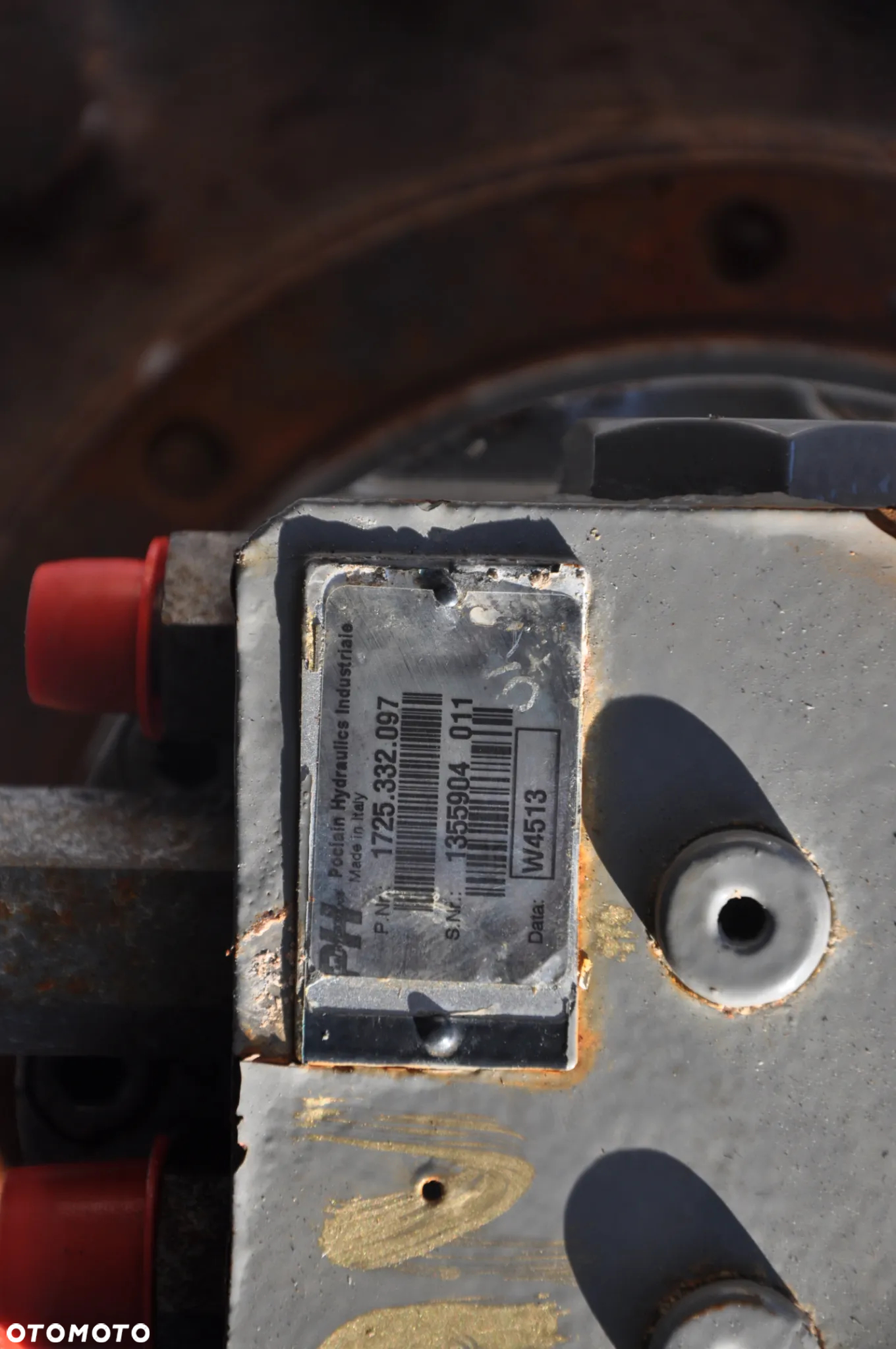 Silnik jazdy zwolnica hydromotor naped gasienic Yanmar SV 17 - 3