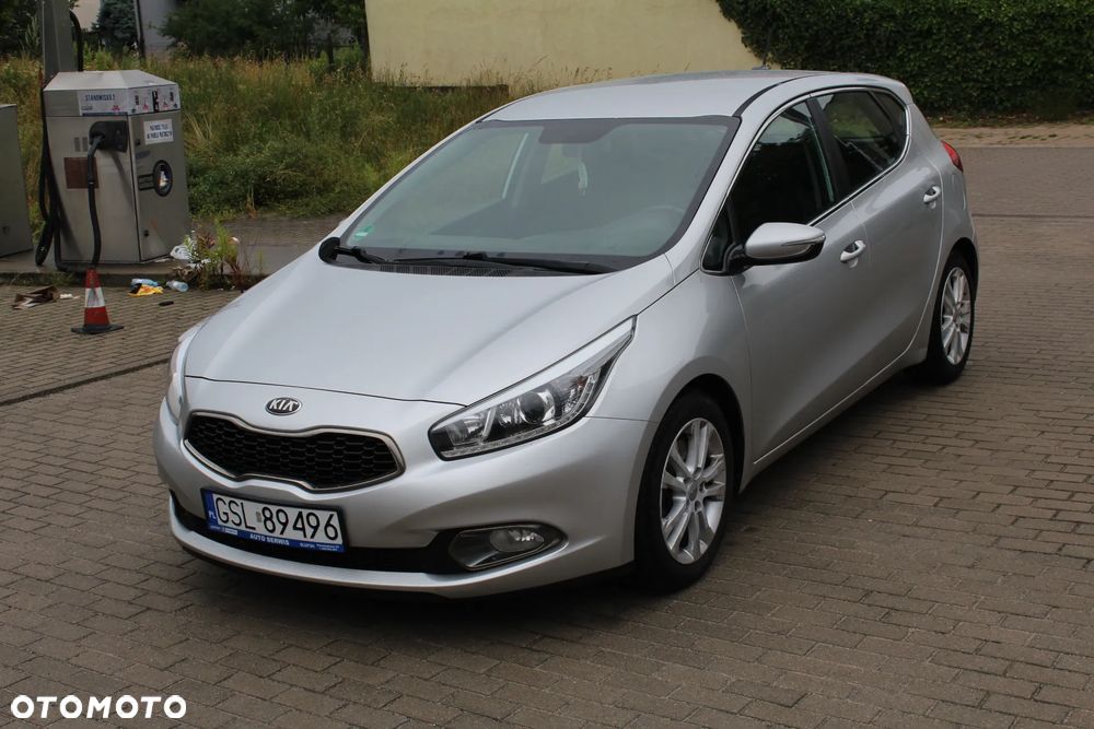 Kia Ceed 1.6 Crdi M Euro2012 - 1