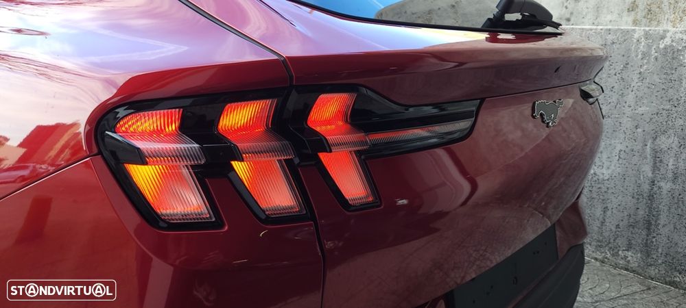 Ford Mustang Mach-E Standard - 8