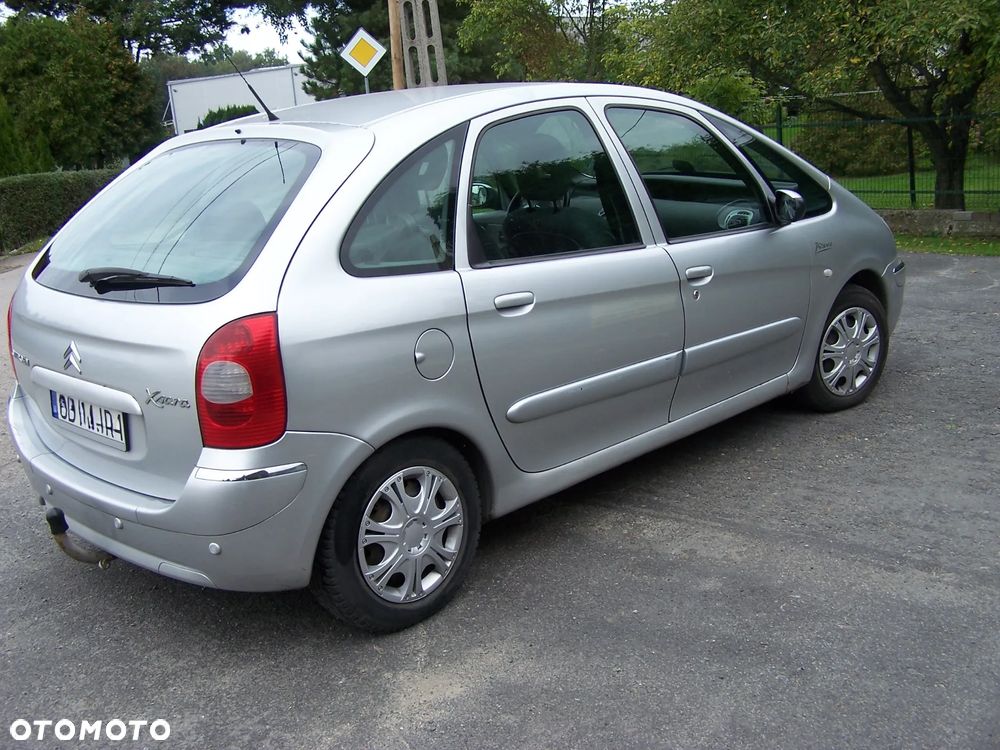 Citroën Xsara Picasso 2.0 Automatik Exclusive - 2
