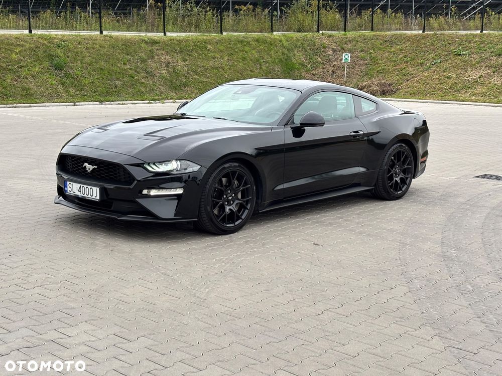 Ford Mustang - 1