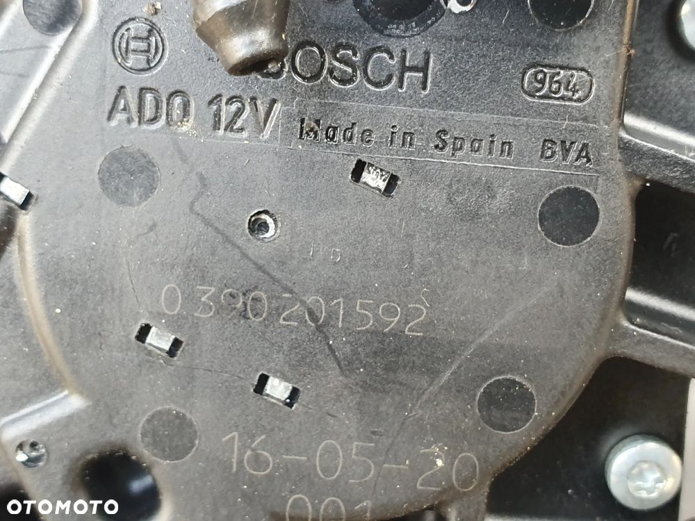 SILNICZEK WYCIERACZKI TYŁ VW PASSAT B5 0390201592 POSIADAM 4 SZT - 11