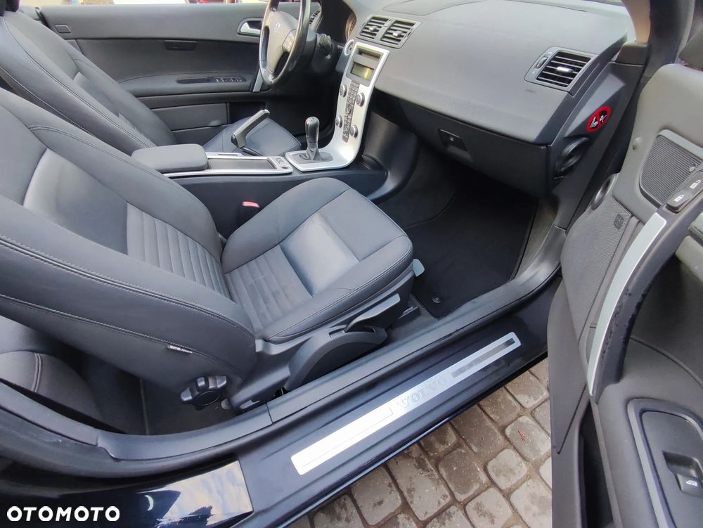 Volvo C70 D3 Momentum - 30